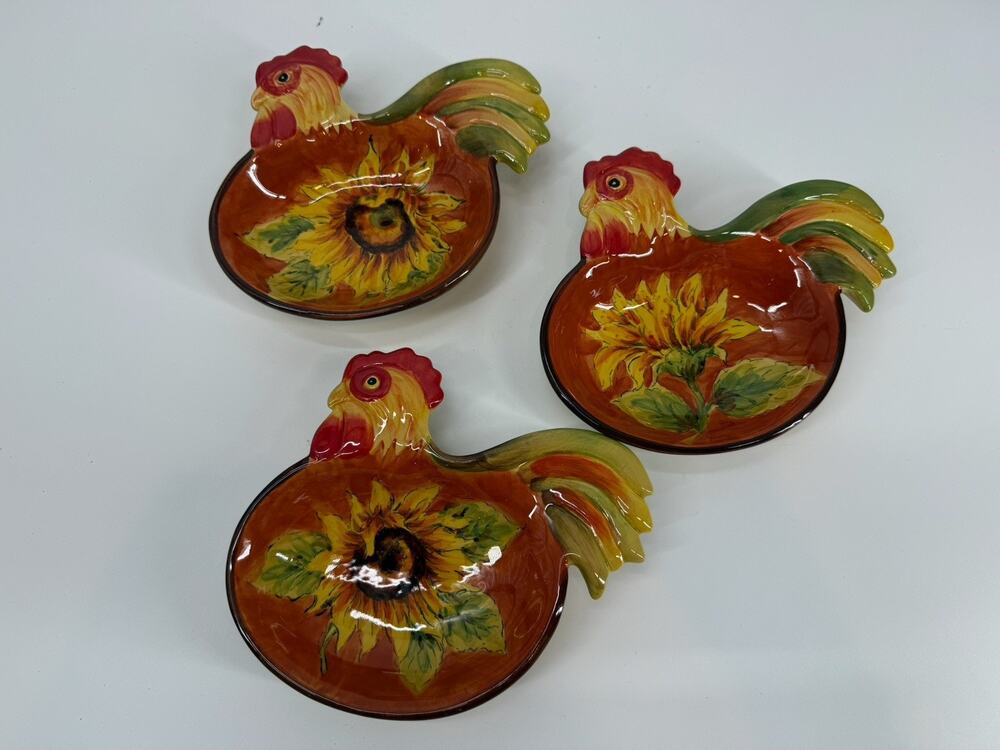 Maxcera Corp RED ROOSTER Set/3 Plates EXCELLENT UNUSED Ruffled